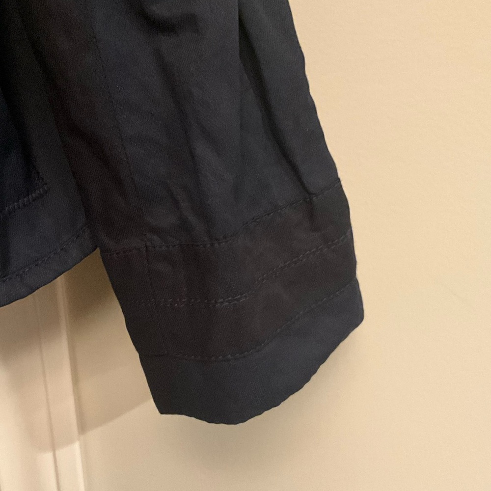 Elie Tahari Women's Navy Jacket Size Medium - Picture 4 of 12